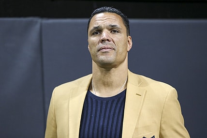 Nov 28, 2019; Atlanta, GA, USA; Atlanta Falcons former tight end Tony Gonzalez on the sideline against the New Orleans Saints in the first half at Mercedes-Benz Stadium. Mandatory Credit: Brett Davis-USA TODAY Sports