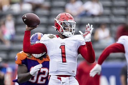 May 7, 2022; Birmingham, AL, USA; New Jersey Generals quarterback De'Andre Johnson (1) throws against the Pittsburgh Maulers during the first half at Protective Stadium. Mandatory Credit: Vasha Hunt-USA TODAY Sports