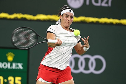 Ons Jabeur returns a shot to Paula Badosa in their semifinal match at the BNP Paribas in Indian Wells, Calif., on October 15, 2021.

Paula Badosa Vs Ons Jabeur Bnp Paribas2202