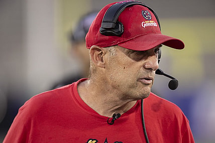 May 1, 2022; Birmingham, AL, USA; New Jersey Generals head coach Mike Riley works with his team during the first half at Protective Park. Mandatory Credit: Vasha Hunt-USA TODAY Sports