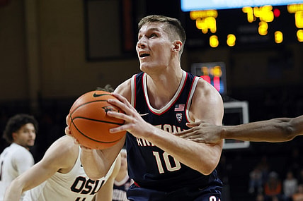 Jan 12, 2023; Corvallis, Oregon, USA; Arizona Wildcats forward Azuolas Tubelis (10) drives to the basket past Oregon State Beavers forward Glenn Taylor Jr. (35, not pictured) during the second half at Gill Coliseum. Mandatory Credit: Soobum Im-USA TODAY Sports