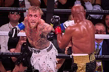 Jake Paul throws a punch at Anderson Silva during their match at Desert Diamond Arena in Glendale, on Saturday, Oct. 29, 2022.

Jake Paul V Anderson Silva