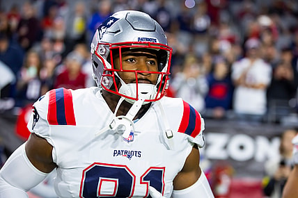 New-England-Patriots-Jonnu-Smith