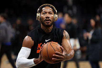 Mar 11, 2023; Los Angeles, California, USA;  New York Knicks guard Derrick Rose (4) warms up before the game against the Los Angeles Clippers at Crypto.com Arena. Mandatory Credit: Kiyoshi Mio-USA TODAY Sports