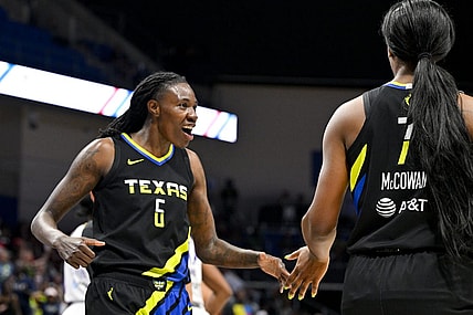 Jul 22, 2023; Arlington, Texas, USA; g6 and center Teaira McCowan (7) celebrate during the second half against the Los Angeles Sparks at College Park Center. Mandatory Credit: Jerome Miron-USA TODAY Sports