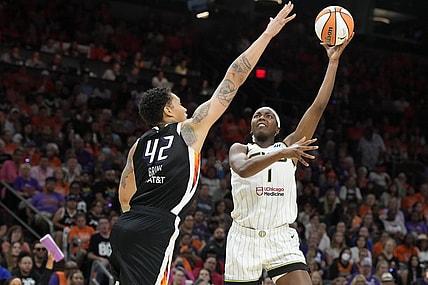 May 21, 2023; Phoenix, Arizona, USA; Chicago Sky forward Elizabeth Wiliams (1) shoots over Phoenix Mercury center Brittney Griner (42) in the second half at Footprint Center. Mandatory Credit: Rick Scuteri-USA TODAY Sports