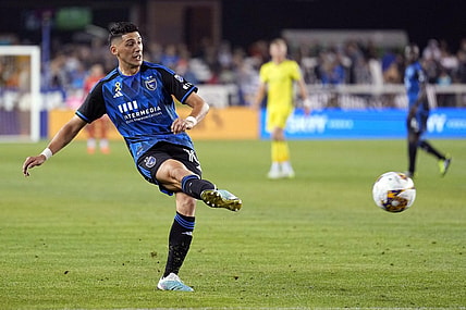 Sep 23, 2023; San Jose, California, USA; San Jose Earthquakes forward Cristian Espinoza (10) passes the ball against the Nashville SC in the second half at PayPal Park. Mandatory Credit: Darren Yamashita-USA TODAY Sports