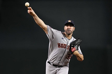 Sep 30, 2023; Phoenix, Arizona, USA; Houston Astros starting pitcher Justin Verlander (35) pitches against the Arizona Diamondbacks during the fourth inning at Chase Field. Mandatory Credit: Joe Camporeale-USA TODAY Sports