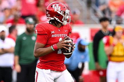 Oct 21, 2023; Houston, Texas, USA; Houston Cougars quarterback Donovan Smith (1) looks to pass the ball during the third quarter against the Texas Longhorns at TDECU Stadium. Mandatory Credit: Maria Lysaker-USA TODAY Sports