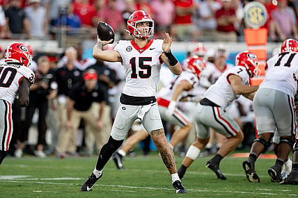 Georgia Bulldogs quarterback Carson Beck (15) throws the ball during the second half against the Florida Gators at Everbank Stadium in Jacksonville, FL on Saturday, October 28, 2023. [Matt Pendleton/Gainesville Sun]