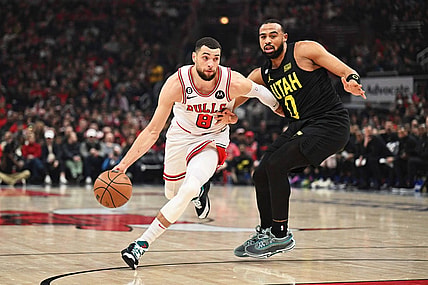 Jan 7, 2023; Chicago, Illinois, USA;  Chicago Bulls forward Zach LaVine (8) controls the ball against the Utah Jazz at United Center. Mandatory Credit: Jamie Sabau-USA TODAY Sports