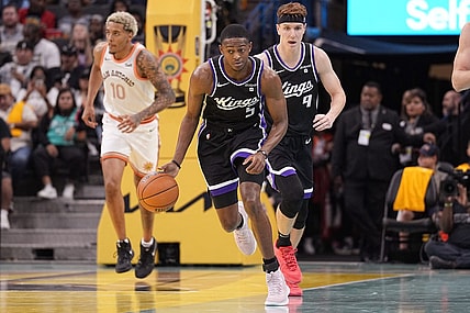 Nov 17, 2023; San Antonio, Texas, USA; Sacramento Kings guard De'Aaron Fox (5) dribbles up court  during the second half against the San Antonio Spurs at Frost Bank Center. Mandatory Credit: Scott Wachter-USA TODAY Sports
