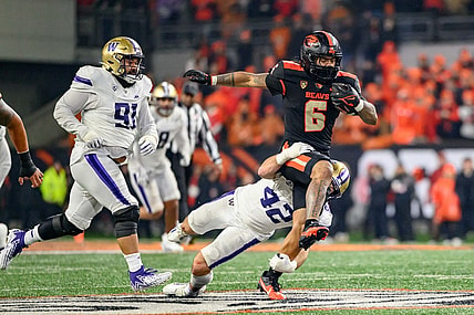 Nov 18, 2023; Corvallis, Oregon, USA; Oregon State Beavers running back Damien Martinez (6) runs the ball during the third quarter against the Washington Huskies at Reser Stadium. Mandatory Credit: Craig Strobeck-USA TODAY Sports