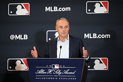 MLB
