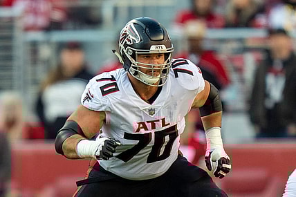 December 19, 2021; Santa Clara, California, USA; Atlanta Falcons offensive tackle Jake Matthews (70) during the second quarter against the San Francisco 49ers at Levi's Stadium. Mandatory Credit: Kyle Terada-USA TODAY Sports