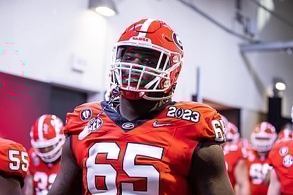 Jan 9, 2023; Inglewood, CA, USA; Georgia Bulldogs offensive lineman Amarius Mims (65) against the TCU Horned Frogs during the CFP national championship game at SoFi Stadium. Mandatory Credit: Mark J. Rebilas-USA TODAY Sports