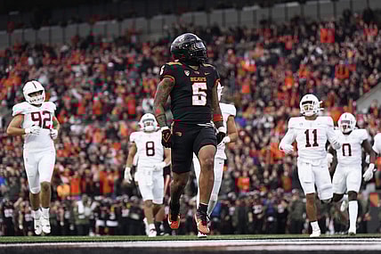 Nov 11, 2023; Corvallis, Oregon, USA; Oregon State Beavers running back Damien Martinez (6) runs with the ball for a touchdown during the first half against the Stanford Cardinal at Reser Stadium. Mandatory Credit: Soobum Im-USA TODAY Sports