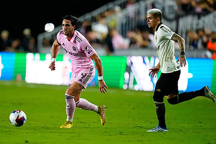 Jan 21, 2023; Fort Lauderdale, FL, USA; Inter Miami CF forward Leonardo Campana (9) dribbles past Vasco da Gama midfielder Gabriel Pec (11) during the first half at DRV PNK Stadium. Mandatory Credit: Rich Storry-USA TODAY Sports
