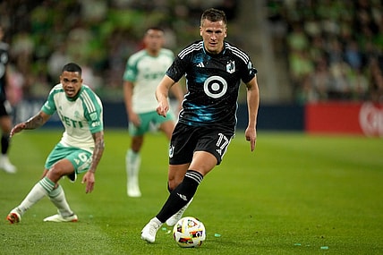 Feb 24, 2024; Austin, Texas, USA; Minnesota United midfielder Robin Lod (17) dribbles during the first half against Austin FC at Q2 Stadium. Mandatory Credit: Kirby Lee-USA TODAY Sports