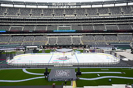 NHL: Stadium Series - MetLife Stadium preparations
