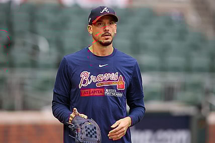 Oct 6, 2023; Atlanta, GA, USA; Atlanta Braves starting pitcher Charlie Morton (50) during a workout before the NLDS against the Philadelphia Phillies at Truist Park. Mandatory Credit: Brett Davis-USA TODAY Sports