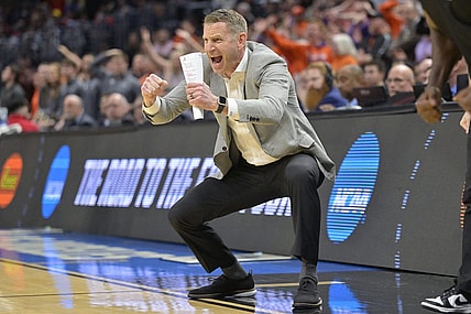 Mar 30, 2024; Los Angeles, CA, USA; Alabama Crimson Tide head coach Nate Oats reacts in the second half against the Clemson Tigers in the finals of the West Regional of the 2024 NCAA Tournament at Crypto.com Arena. Mandatory Credit: Jayne Kamin-Oncea-USA TODAY Sports