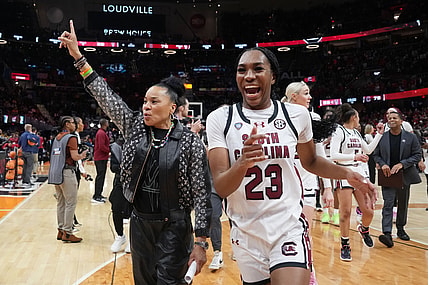 undefeated national champions in women's college basketball
