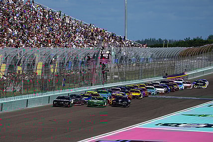 NASCAR: Straight Talk Wireless 400