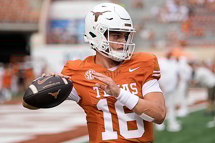 Texas Longhorns quarterback Arch Manning