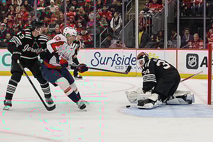 NHL: Washington Capitals at New Jersey Devils