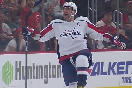 Alex Ovechkin breaks all-time powerplay goal record