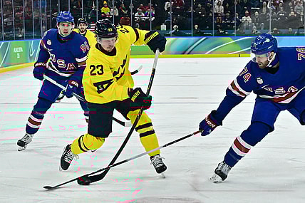 Olympics: Ice Hockey-Men Quarterfinal- USA-SWE