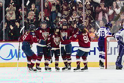 The Montreal Victoire celebrate a Maureen Murphy goal to go up 3-0 against the Minnesota Frost.