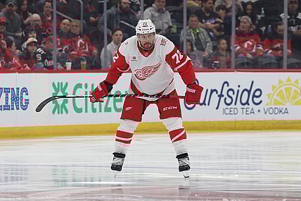 NHL: Detroit Red Wings at New Jersey Devils