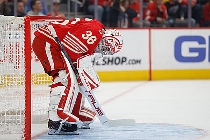 NHL: New Jersey Devils at Detroit Red Wings