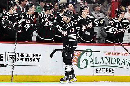 NHL: Ottawa Senators at New Jersey Devils