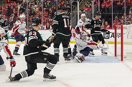 NHL: Washington Capitals at New Jersey Devils