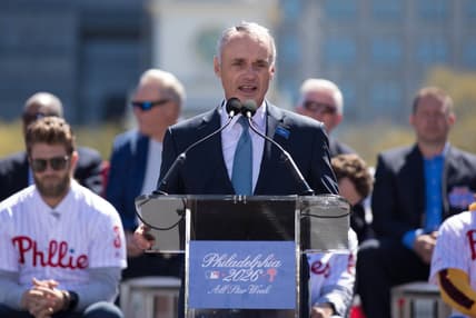 MLB commissioner Rob Manfred at podium