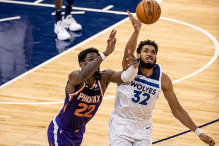 Deandre-Ayton-Minnesota-Timberwolves
