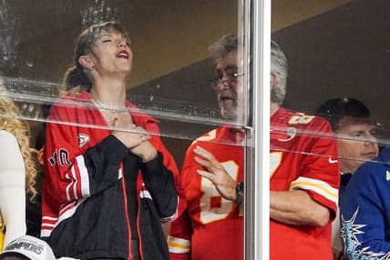 Travis Kelce, Taylor Swift