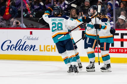 New York Sirens captain Micah Zandee-Hart celebrates with teammates.