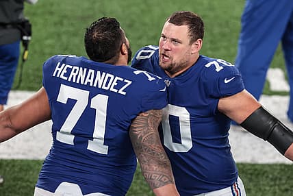 WATCH: Baltimore Ravens' Kevin Zeitler practices pass sets while wife is in labor