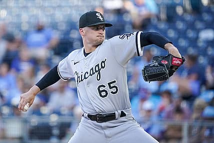 Aug 9, 2022; Kansas City, Missouri, USA; Chicago White Sox starting pitcher Davis Martin (65) delivers a pitch against the Kansas City Royals in the first inning at Kauffman Stadium. Mandatory Credit: Denny Medley-USA TODAY Sports