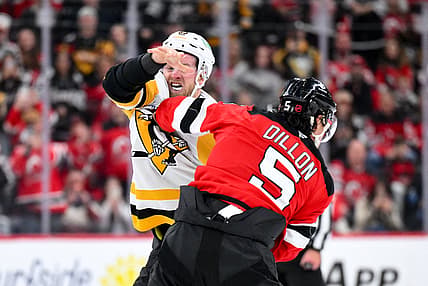 NHL: Pittsburgh Penguins at New Jersey Devils
