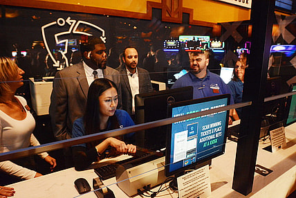 Sports betting begins at Mohegan Sun Casino

Dsc 4582