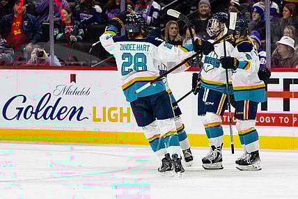 New York Sirens captain Micah Zandee-Hart celebrates with teammates.