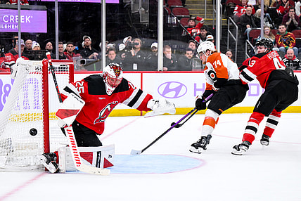 NHL: Philadelphia Flyers at New Jersey Devils