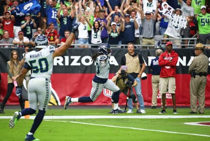 Seattle Seahawks OLB Jadeveon Clowney returns a pick six