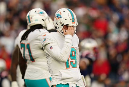 NFL: Miami Dolphins at New England Patriots