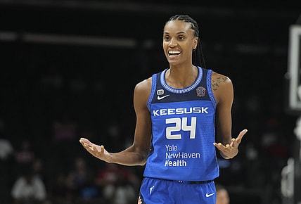 WATCH: Connecticut Sun clinch playoff spot with win over Las Vegas Aces